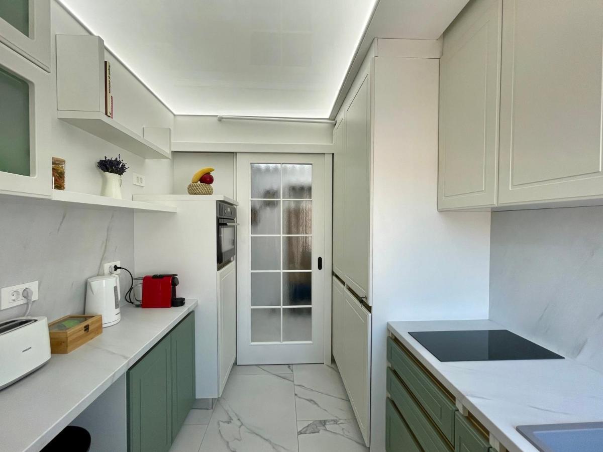 Jeny Boutique Apartment Targu Mures Exterior foto