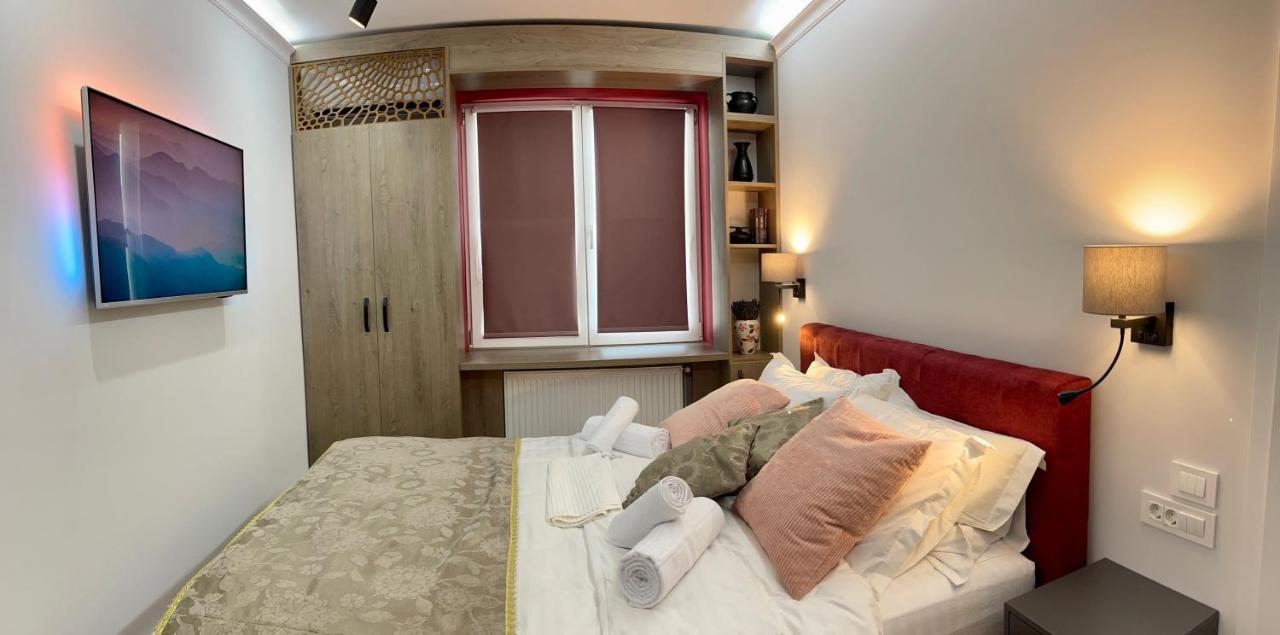 Jeny Boutique Apartment Targu Mures Exterior foto